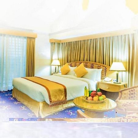 Hotel Lake Castle - Parkview Dhaka Esterno foto